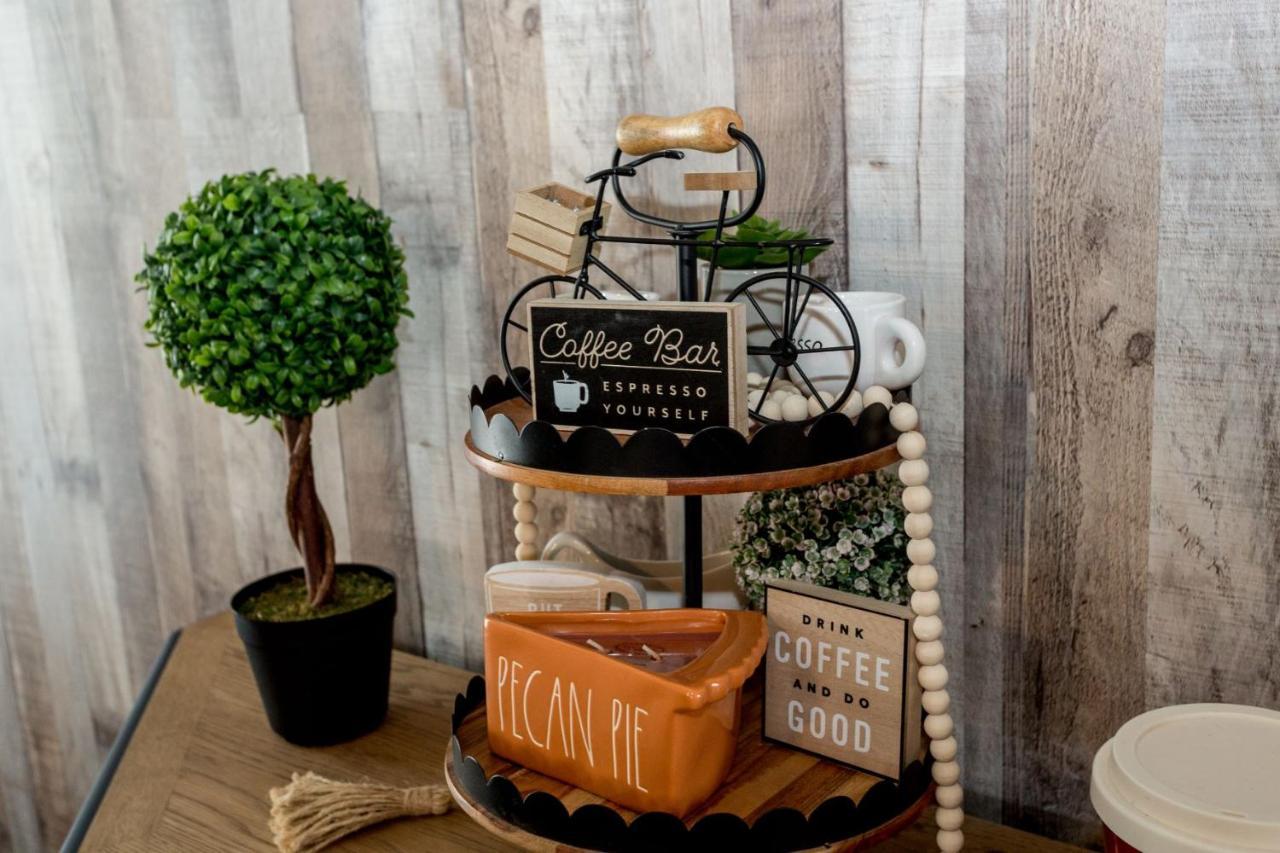Once-In-A-Lifetime Coffee-Themed Stay For Up To 8 클락스빌 외부 사진